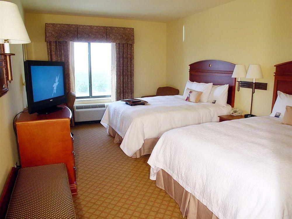 Hampton Inn & Suites פאר מראה חיצוני תמונה