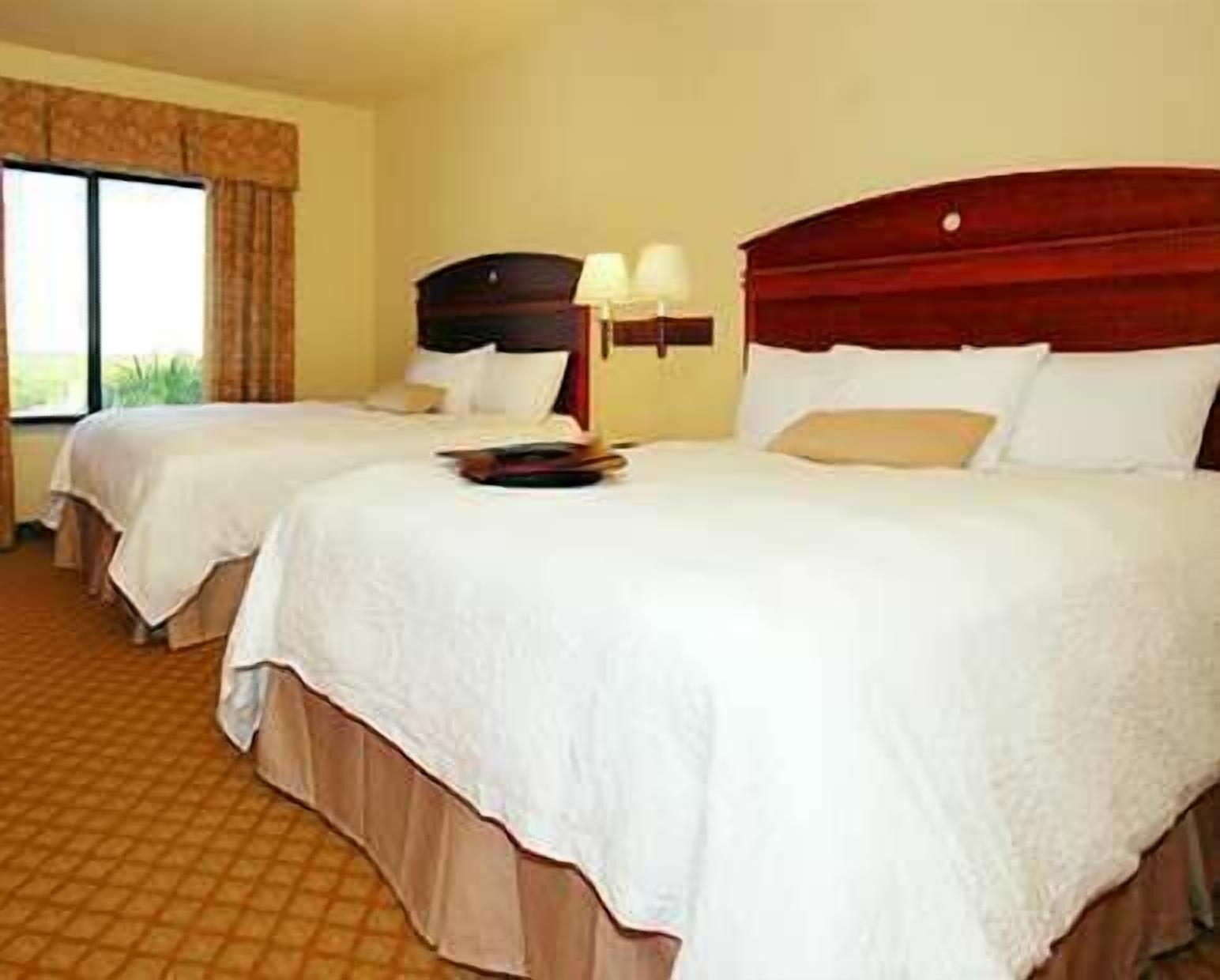 Hampton Inn & Suites פאר מראה חיצוני תמונה