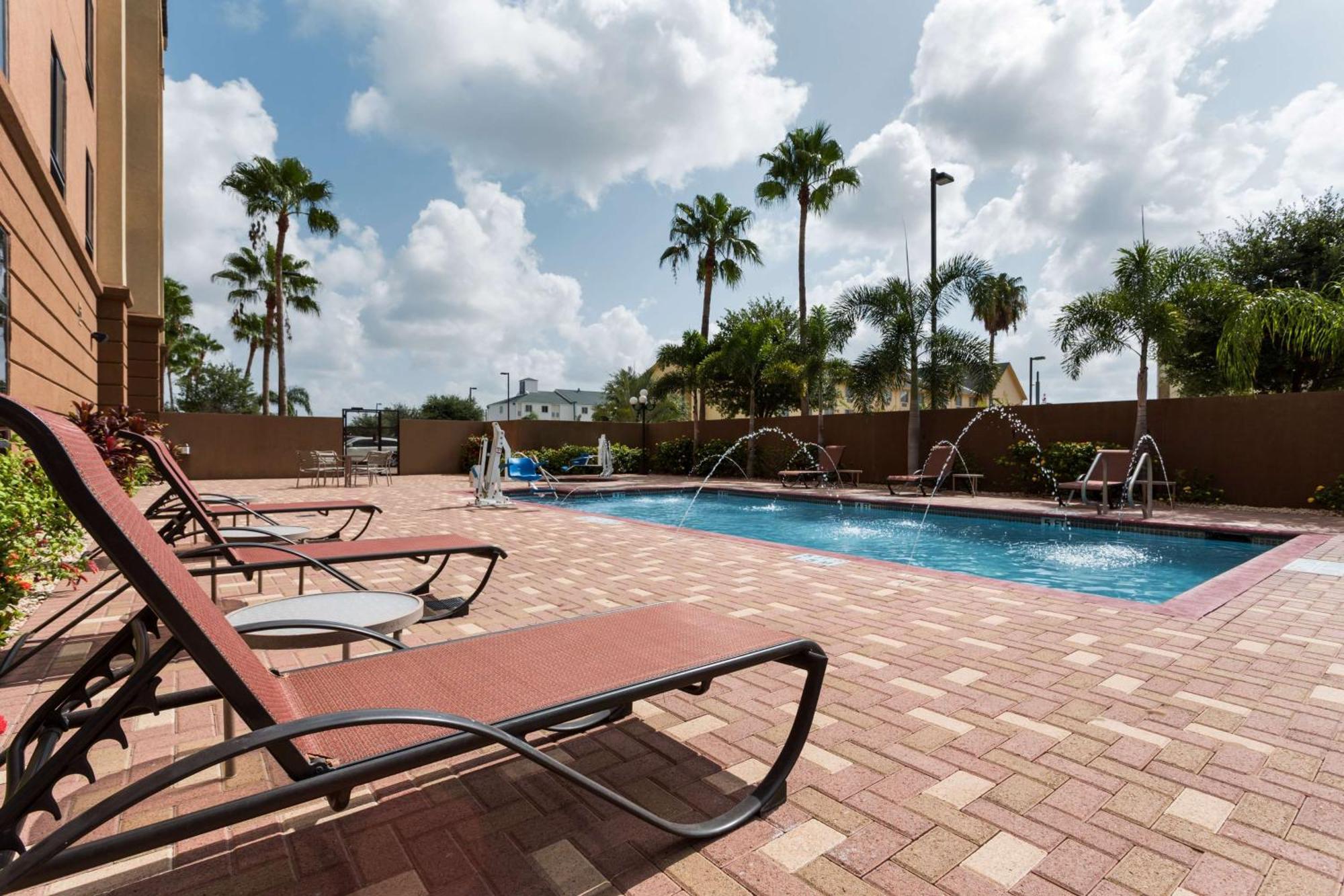 Hampton Inn & Suites פאר מראה חיצוני תמונה